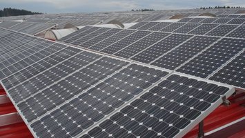 Photovoltaikanlage seitliche Ansicht